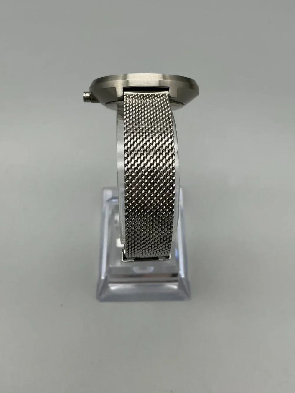 MVMT Minimalist Mod S1 Womens Watch 32mm Silver Tone Mesh Band New Battery